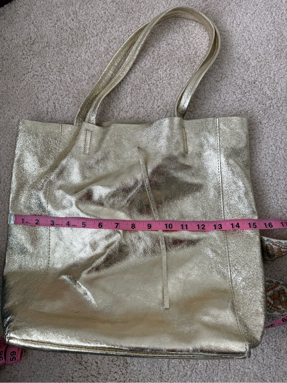Women's Metallic Gold Italian Leather Tote Bag - Picture 10 of 10